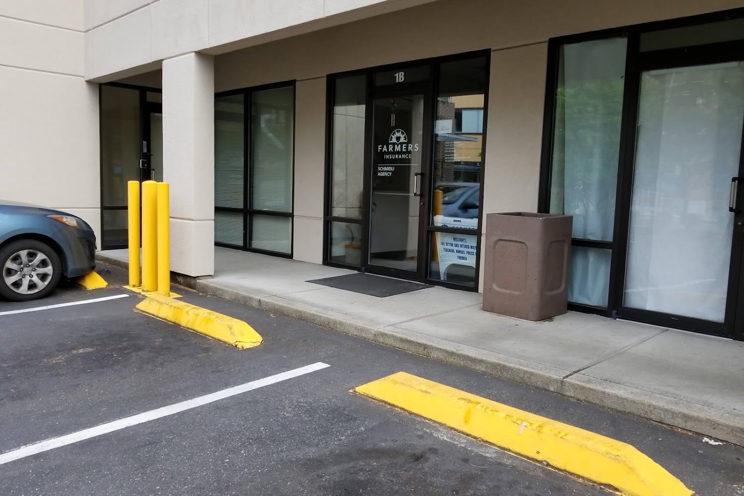 Parkland Auto Licensing (Registration & Title) in Tacoma, WA