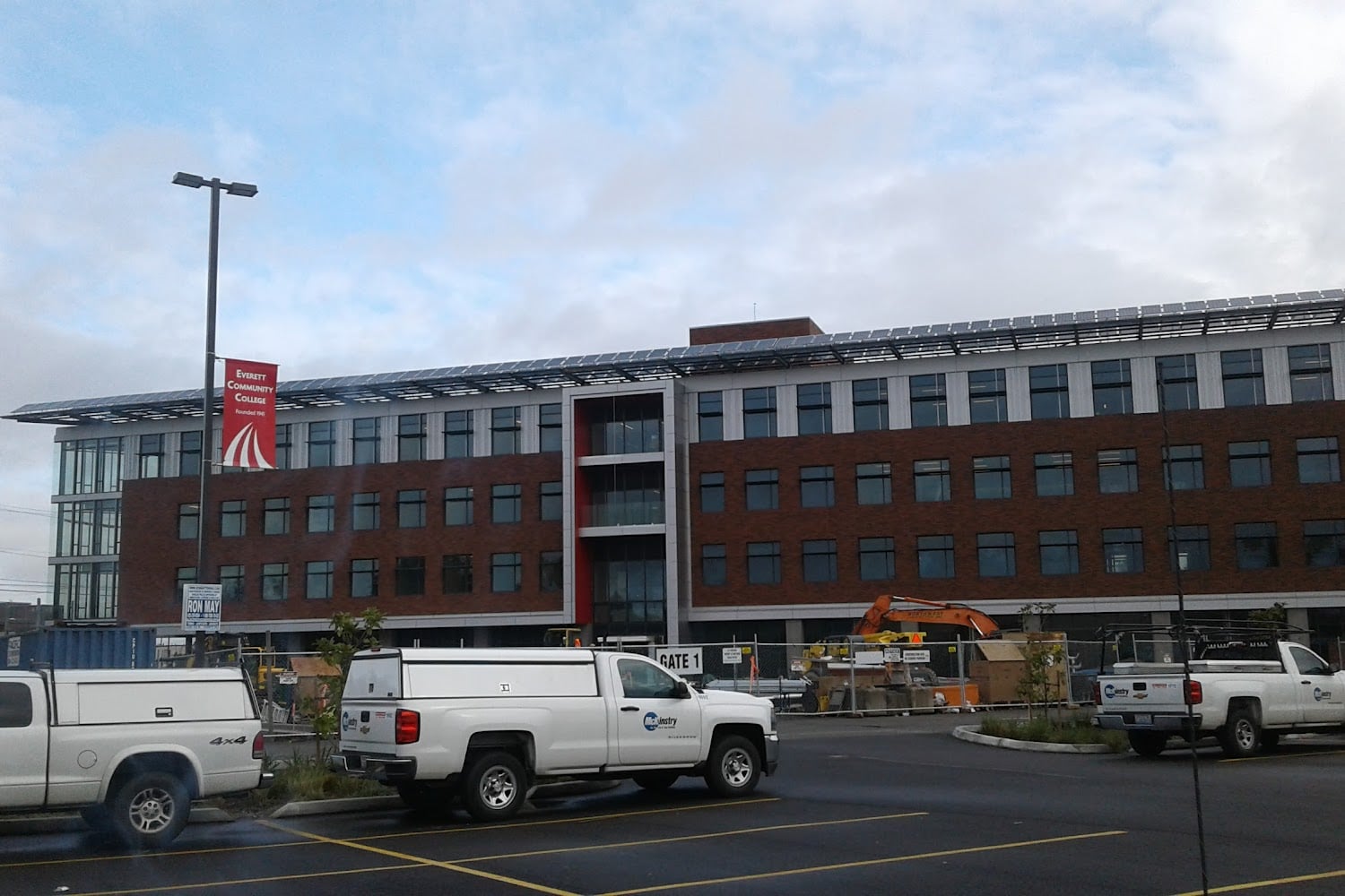 Julie's Licensing Service (Registration & Title) in Everett, WA