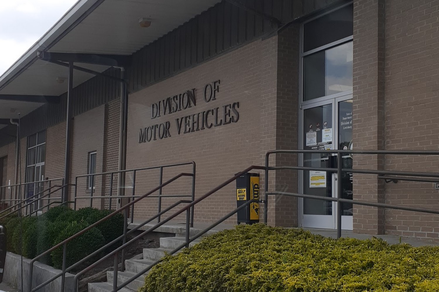 Lewisburg Regional DMV Office in Lewisburg, WV