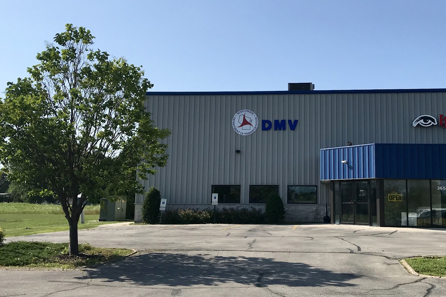 Manitowoc DMV Service Center in Manitowoc, WI