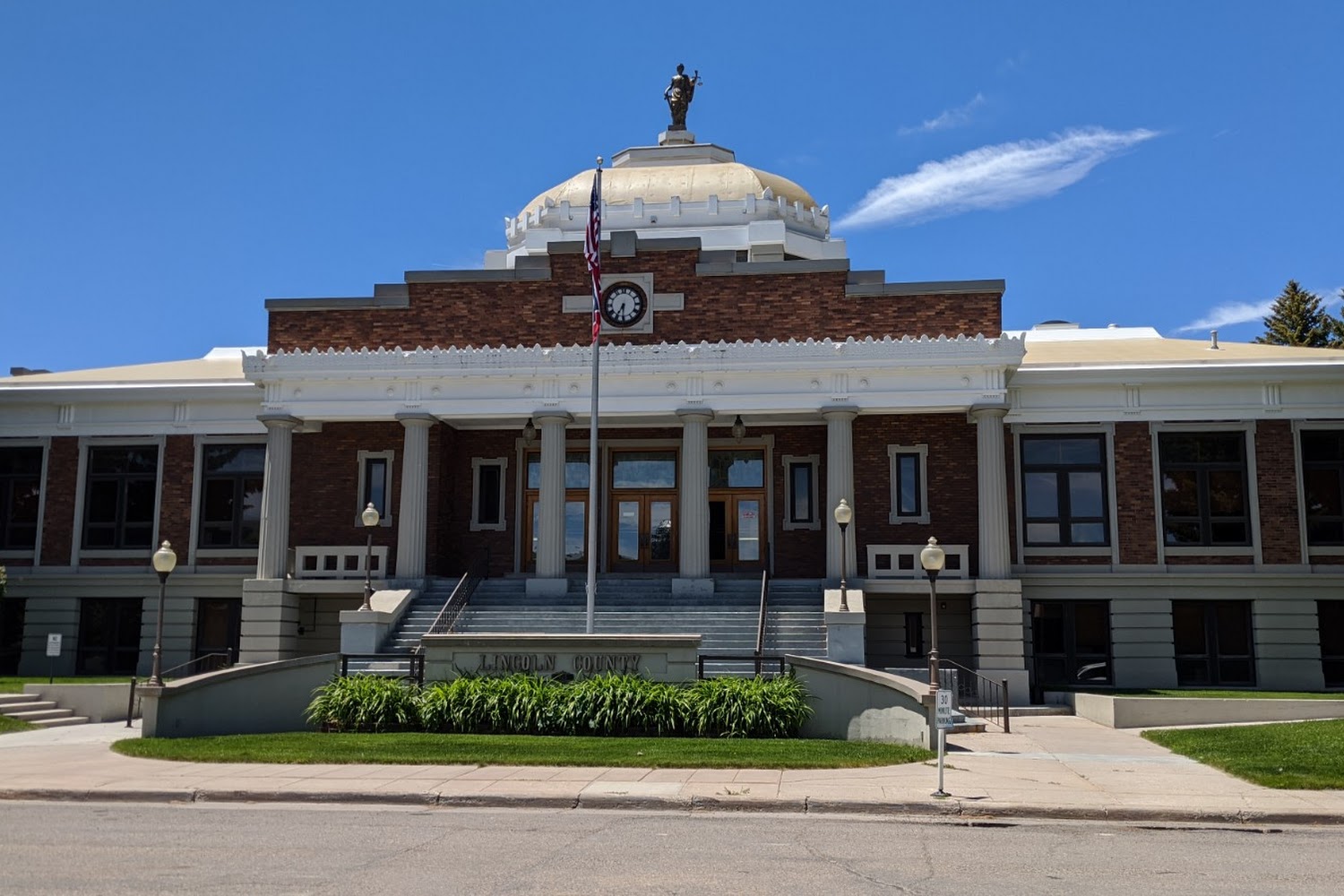 Lincoln County Clerk's Office (Title) in Kemmerer, WY